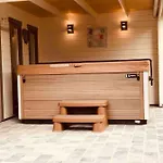 Jacuzzi - Bbq - Jardin - Garden - Le Tulipier Appartamento *