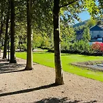 Jacuzzi - Bbq - Jardin - Garden - Le Tulipier Daire
