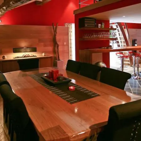Jacuzzi - Bbq - Jardin - Garden - Le Tulipier *