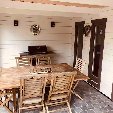 Apartment Jacuzzi - Bbq - Jardin - Garden - Le Tulipier *