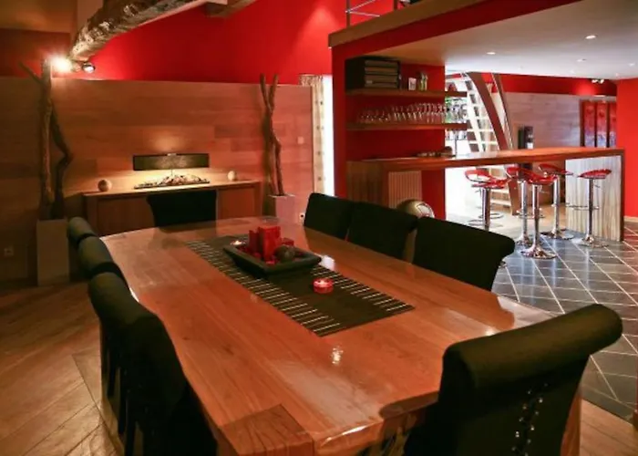 Garden - Le Tulipier *